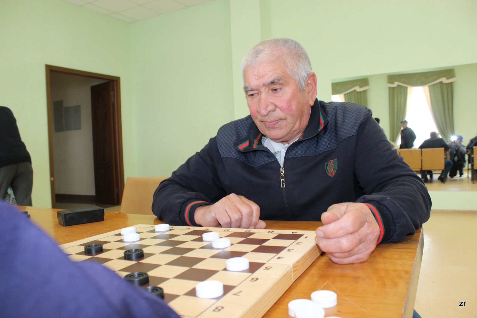 В районном Доме культуры прошел районный турнир по шашкам и шахматам среди пенсионеров района