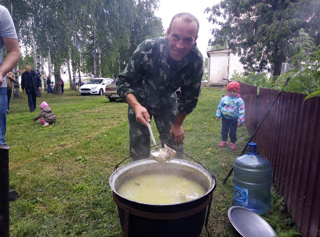 Два праздника в один день