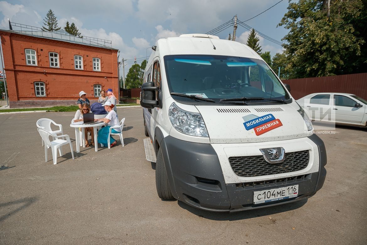 Парковки, замена водопровода, ремонт памятников: с какими вопросами обращаются жители в приемные «Единой России».