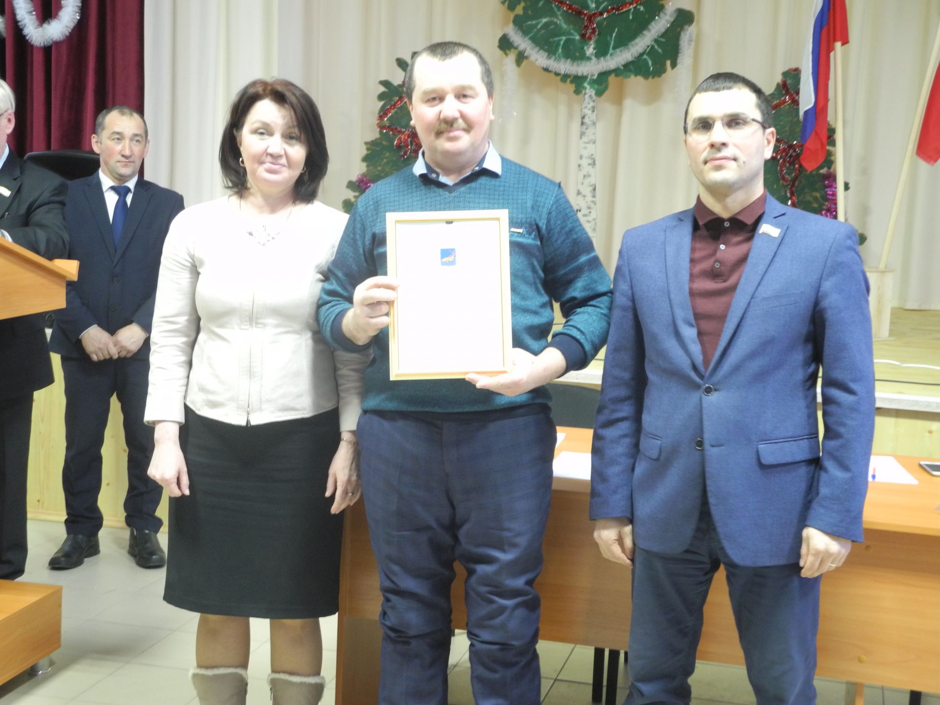 В Рыбно-Слободском районе начались сходы граждан. Глава Юлсубинского сельского поселения Харис Гатиятов: "С решением одних проблем на селе, возникают другие".