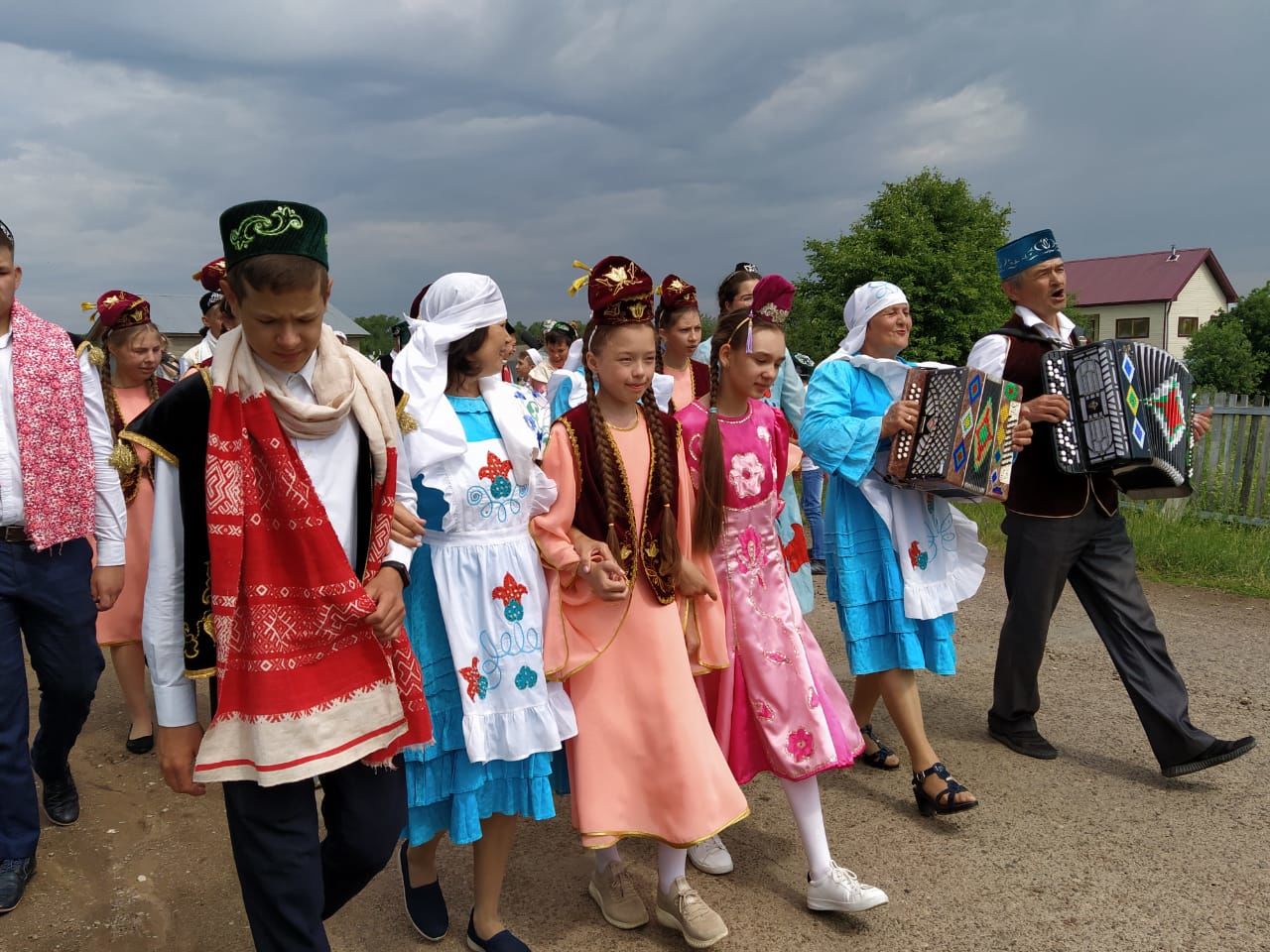 Под звуки гармони шагает праздник Сабантуй