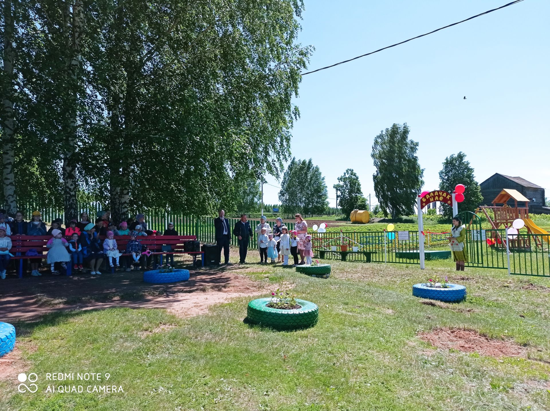 Современная детская площадка появилась  на пришкольном участке села Новый Арыш