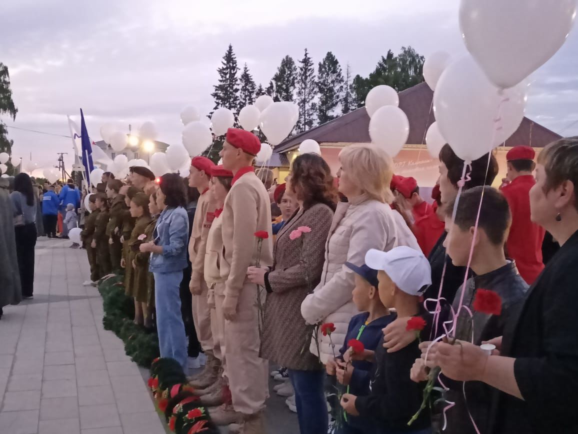 Рыбнослободцы почтили память погибших Героев, отстоявших честь нашей Родины.