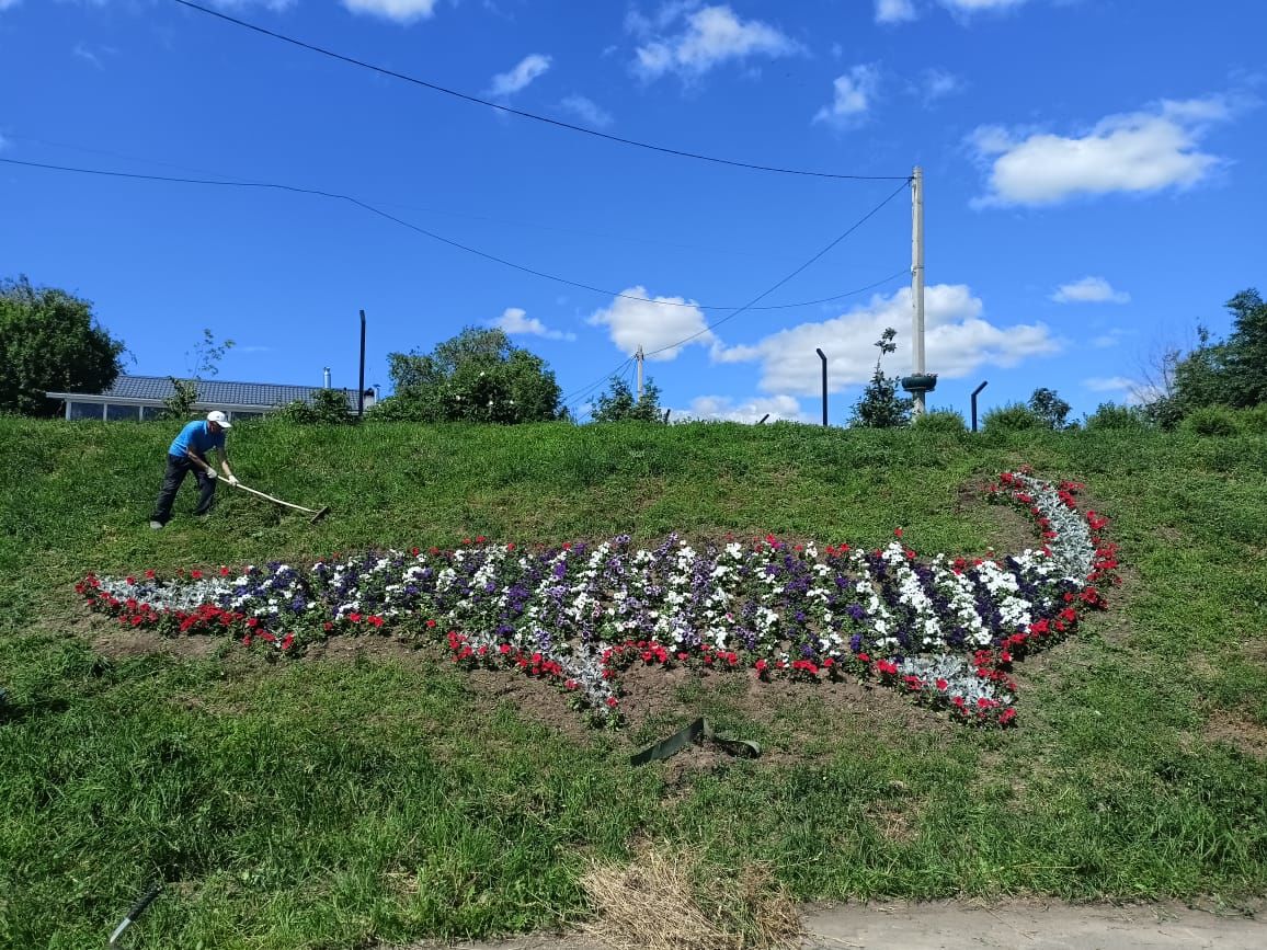 В Рыбно - Слободском районе продолжаются работы по благоустройству