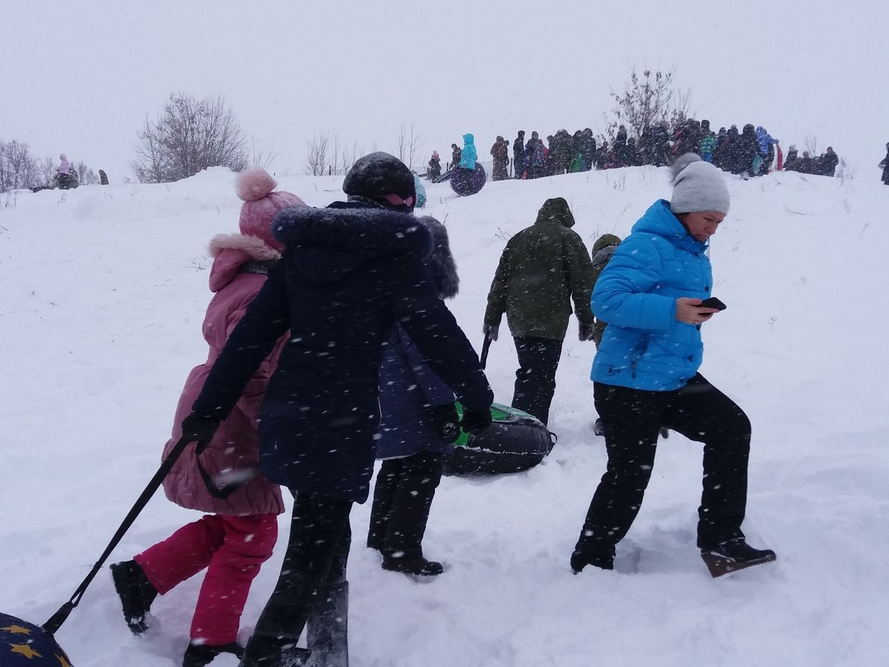 Кар-бураннар да адаштыра алмаган Югарытегермәнлеклеләрне. Чираттагы мәртәбә матур гадәтләренә тугры булып калганнар.