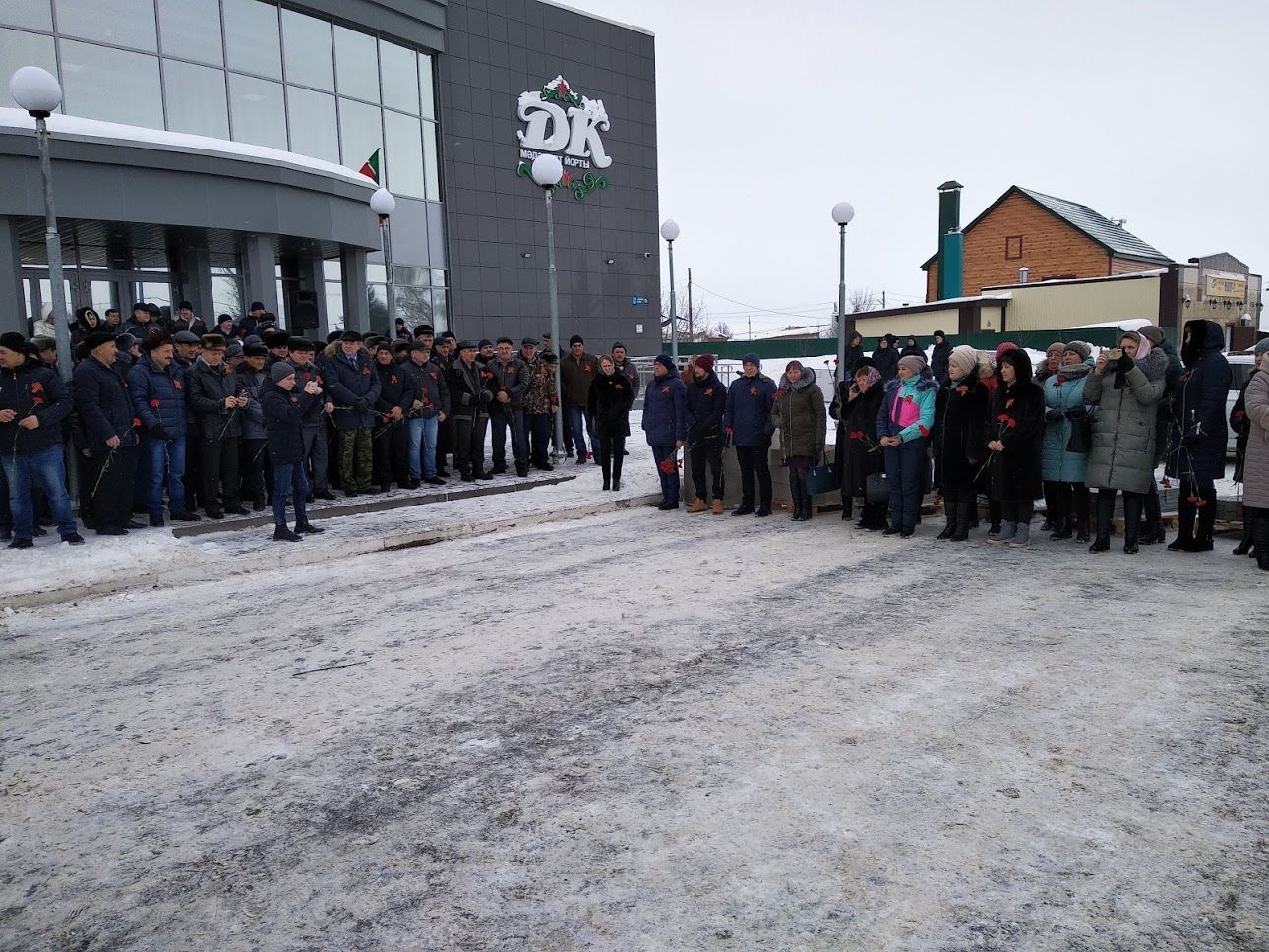 Прошел митинг по случаю возложения венков памяти погибших афганцев