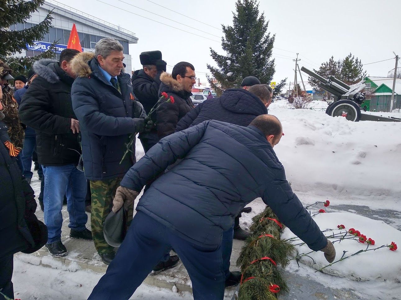 Прошел митинг по случаю возложения венков памяти погибших афганцев