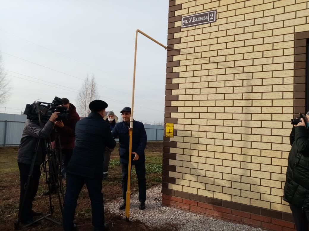 Сегодня у жителей микрорайона Северный в доме появился газ.