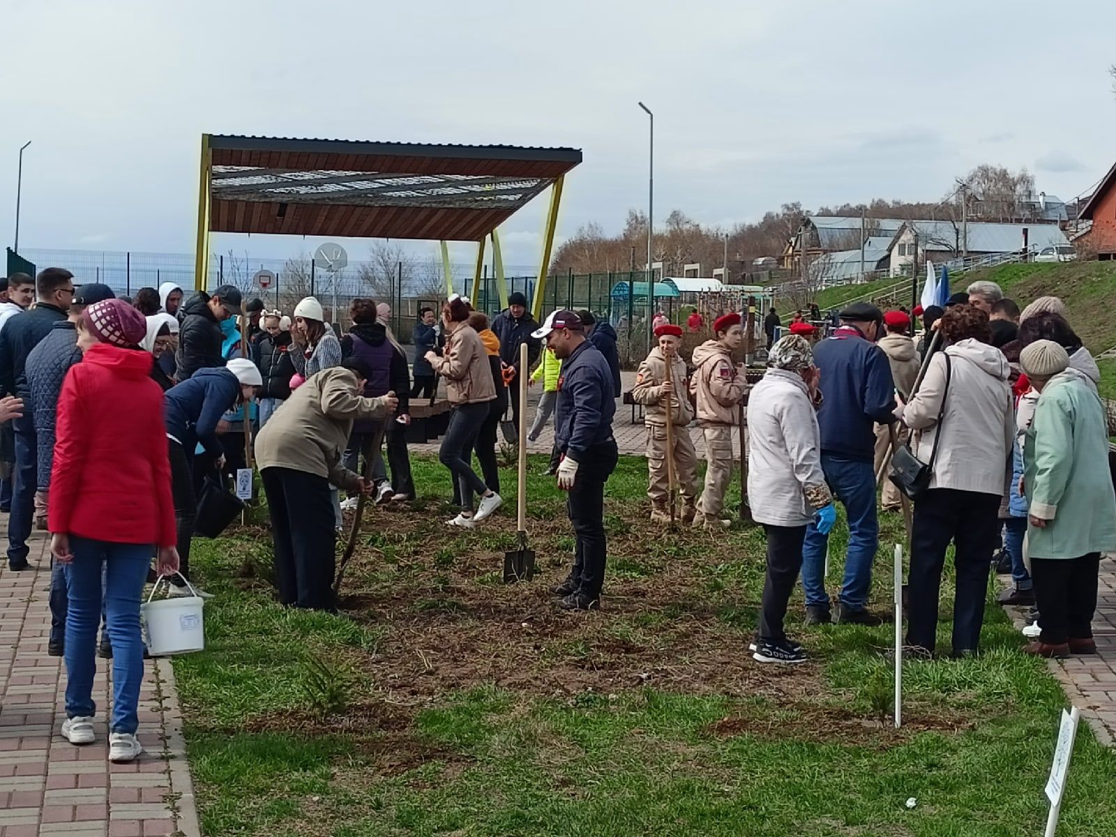 Рыбнослободцы приняли участие в международной акции "Сад памяти"