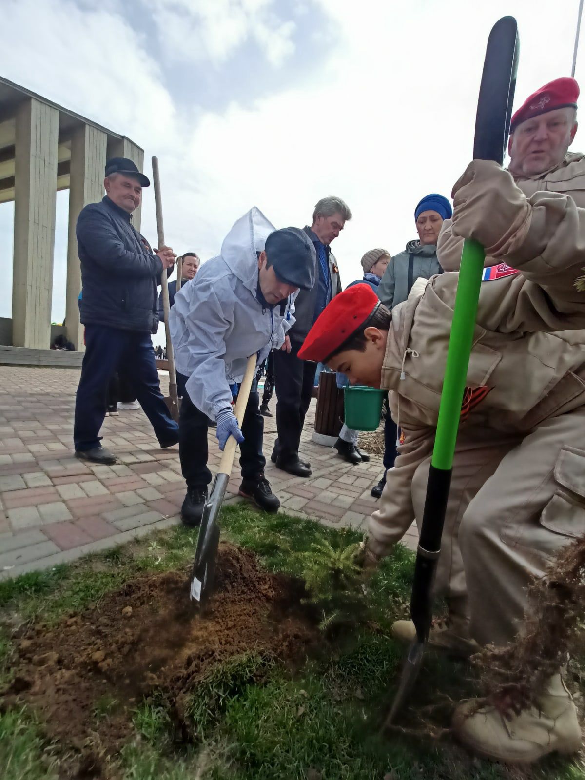 Балыкбистәлеләр «Хәтер бакчасы» акциясенә кушылдылар