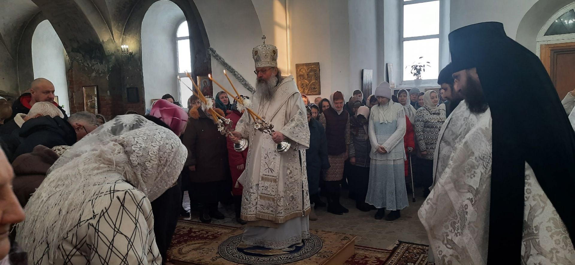 В Рыбно-Слободском районе богослужение в Крещенский сочельник провел Митрополит Казанский и Татарстанский Кирилл