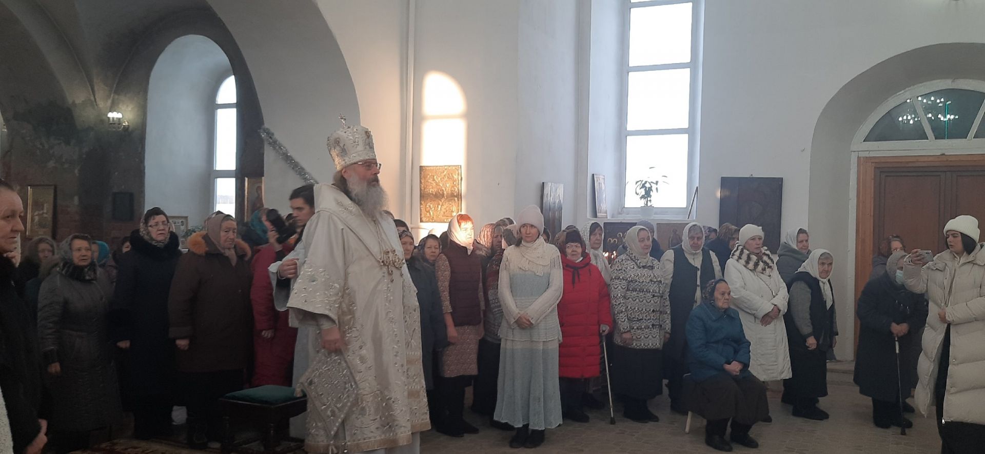 В Рыбно-Слободском районе богослужение в Крещенский сочельник провел Митрополит Казанский и Татарстанский Кирилл