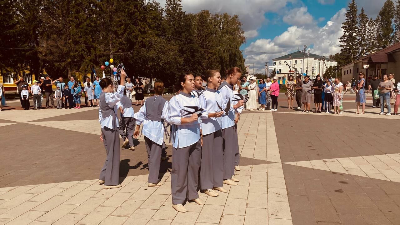 В Рыбно-Слободском районе прошла акция "Помоги собраться в школу"