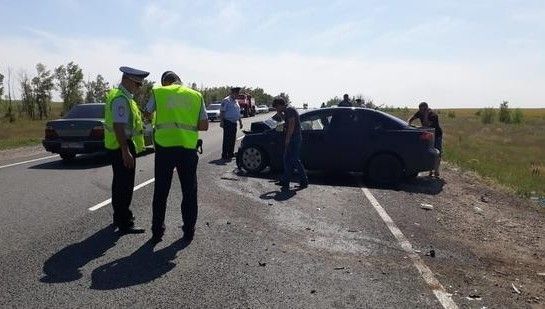 Четыре человека погибли при столкновении авто