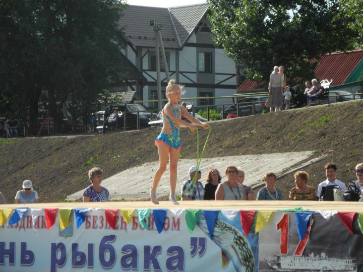 В Рыбной Слободе проводится День рыбака