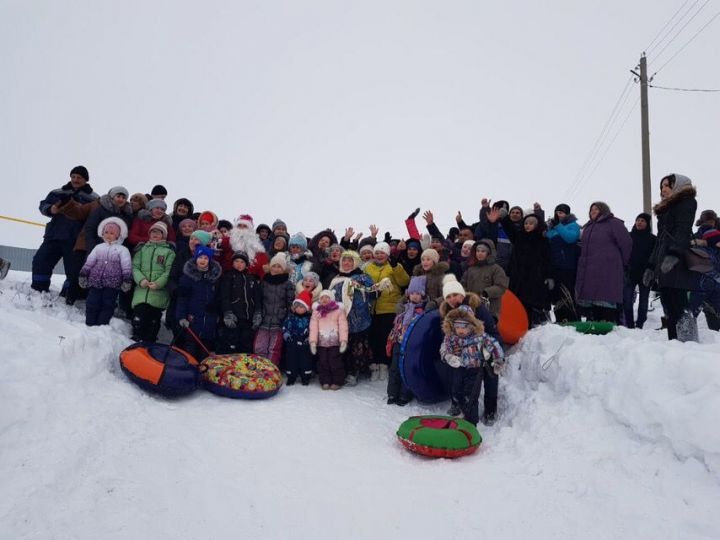 Праздник катания с горки в селе Нижний Тимерлек