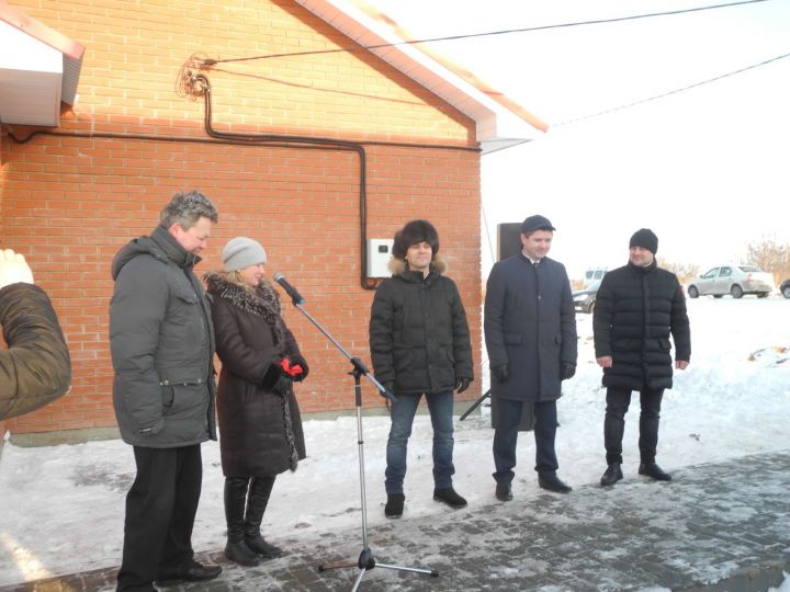 Врачи центральной районной больницы получили ключи от квартир