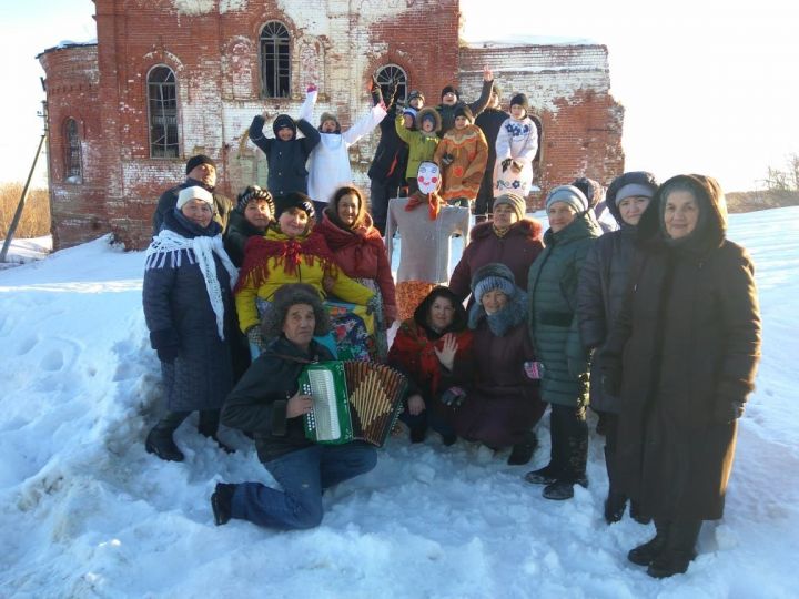 В Корноуховском Доме культуры прошла Масленица