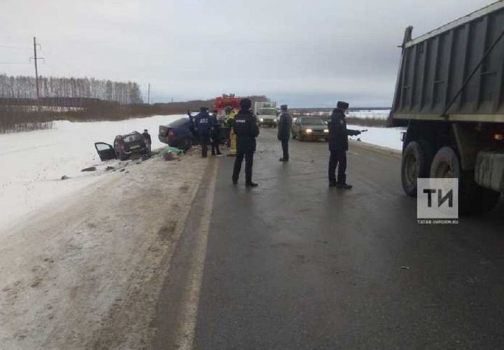 В страшной аварии погибли три человека