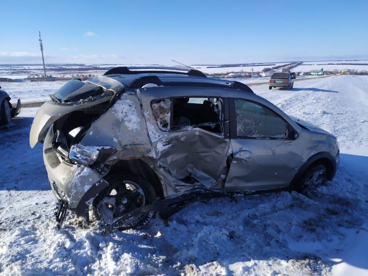 Две иномарки попали в аварию в Рыбно-Слободском районе