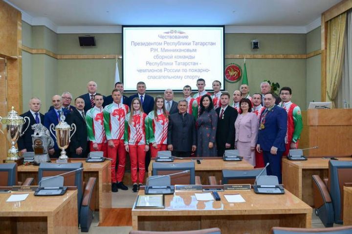 Спасатели попросили Минниханова выдвинуть свою кандидатуру на выборах Президента РТ