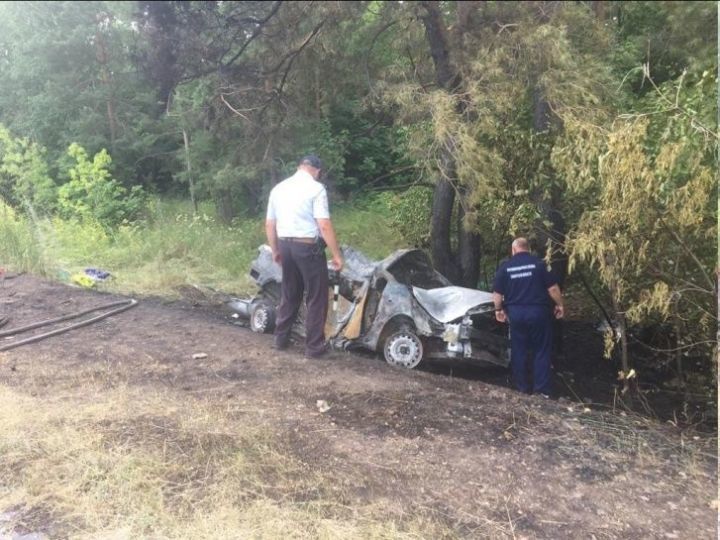 В результате страшного ДТП погибли четыре человека