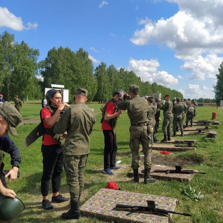 Рыбнослободские юнармейцы потренировались на стрельбищах