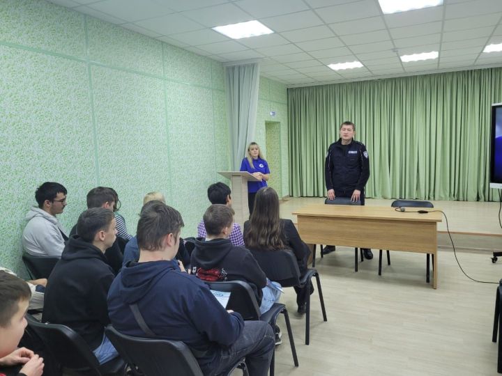 В Агротехническом техникуме провели мероприятие, посвящённое дню памяти жертв ДТП